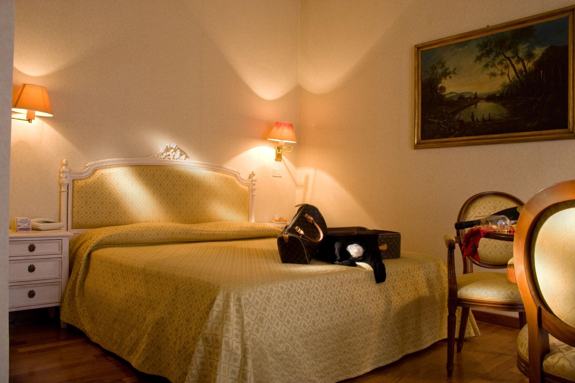 Hotel Bramante Тоди Экстерьер фото