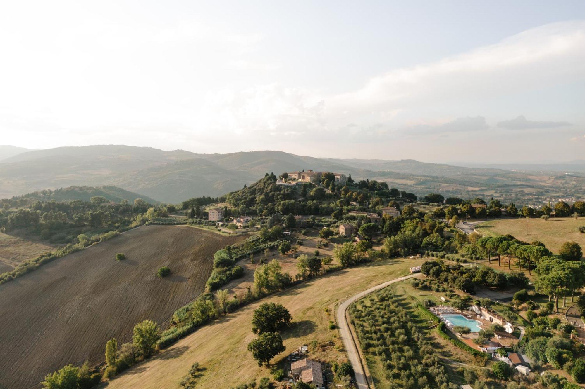 Hotel Bramante Тоди Экстерьер фото