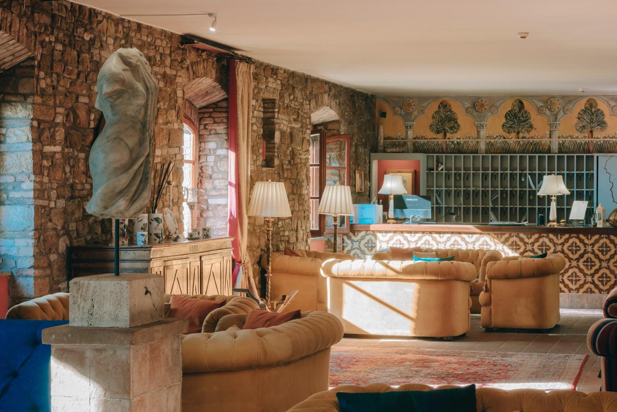 Hotel Bramante Тоди Экстерьер фото